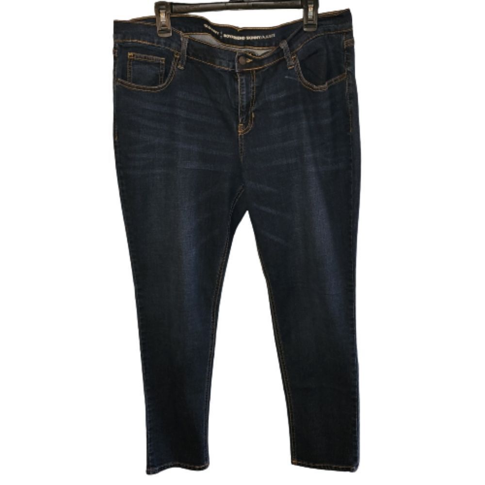 Old Navy Boyfriend Skinny jeans